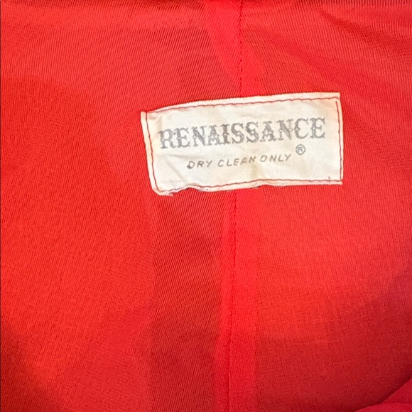 Vintage large, black velour Coat with Red Lining - Picture 6 of 7